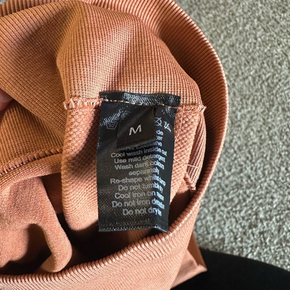 ALPHALETE Amplify leggings- Mandarin - Picture 6 of 7